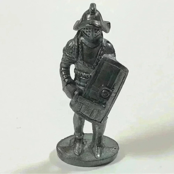 Tiny replica Roman  military figurines circa 50 AD. 1/4” tall, zinc alloy - Picture 12 of 14